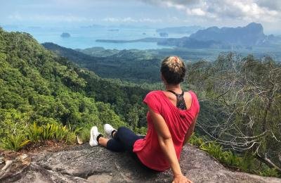 Žiemoti į Tailandą… Su šuniu! Lina Sukockė, žiemą praleidusi Tailande, Ao Nange ant Tab Nak Kak Hang kalno