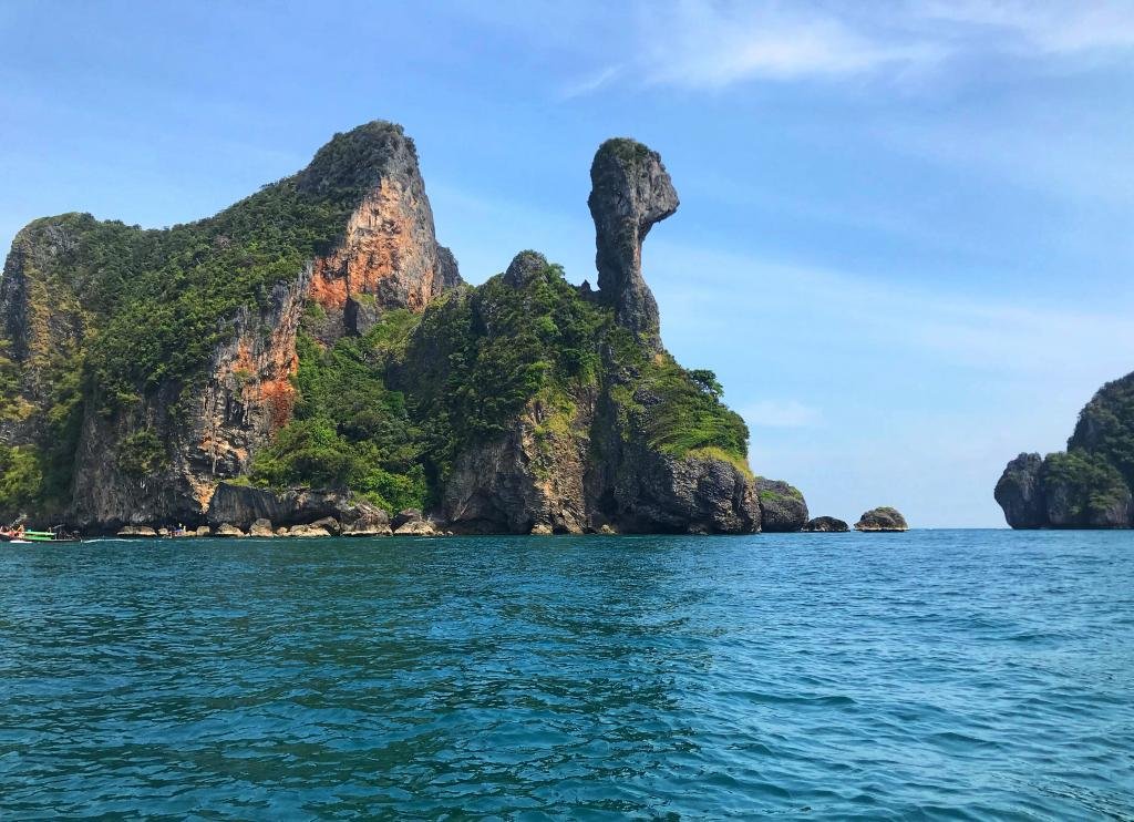 Vietinės salos prie Ao Nang, Krabi - Viščiuko sala