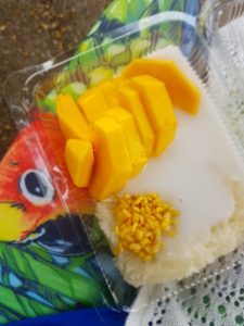 mango sticky rice iš turgaus